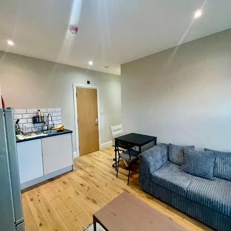 Cosy 1 Bedroom Flat! Londyn Zewnętrze zdjęcie